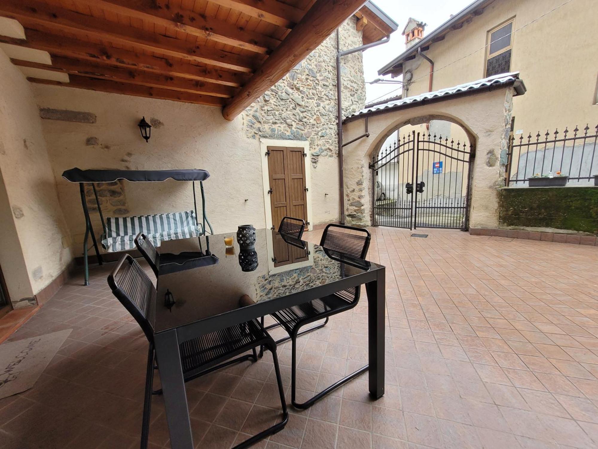 La Casa Sull' Altopiano Mountain Lake Iseo Hospitality Bossico Exterior foto